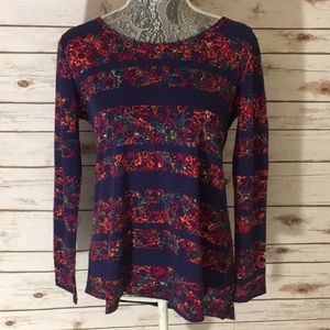S Lularoe Lynnae Shirt